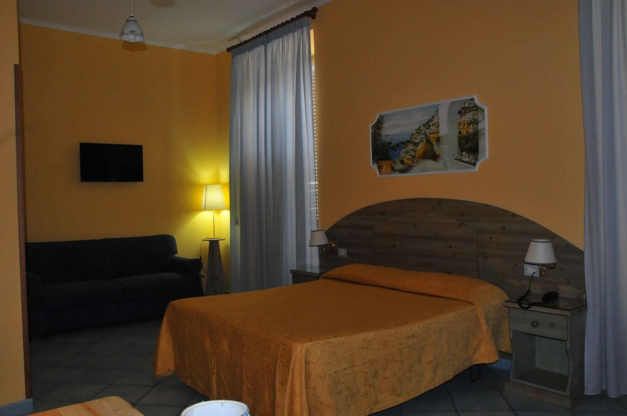 Hotel Potenza Neapol Zewnętrze zdjęcie